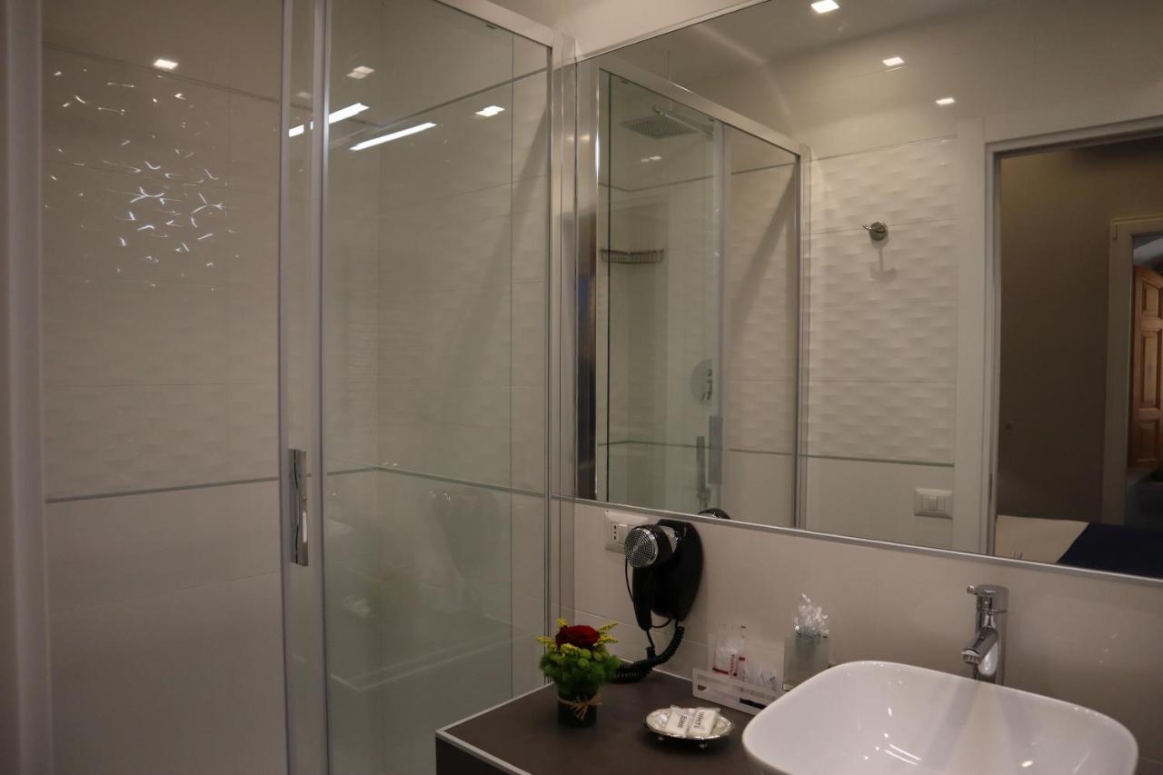 Millina Suites In Navona โรม ภายนอก รูปภาพ