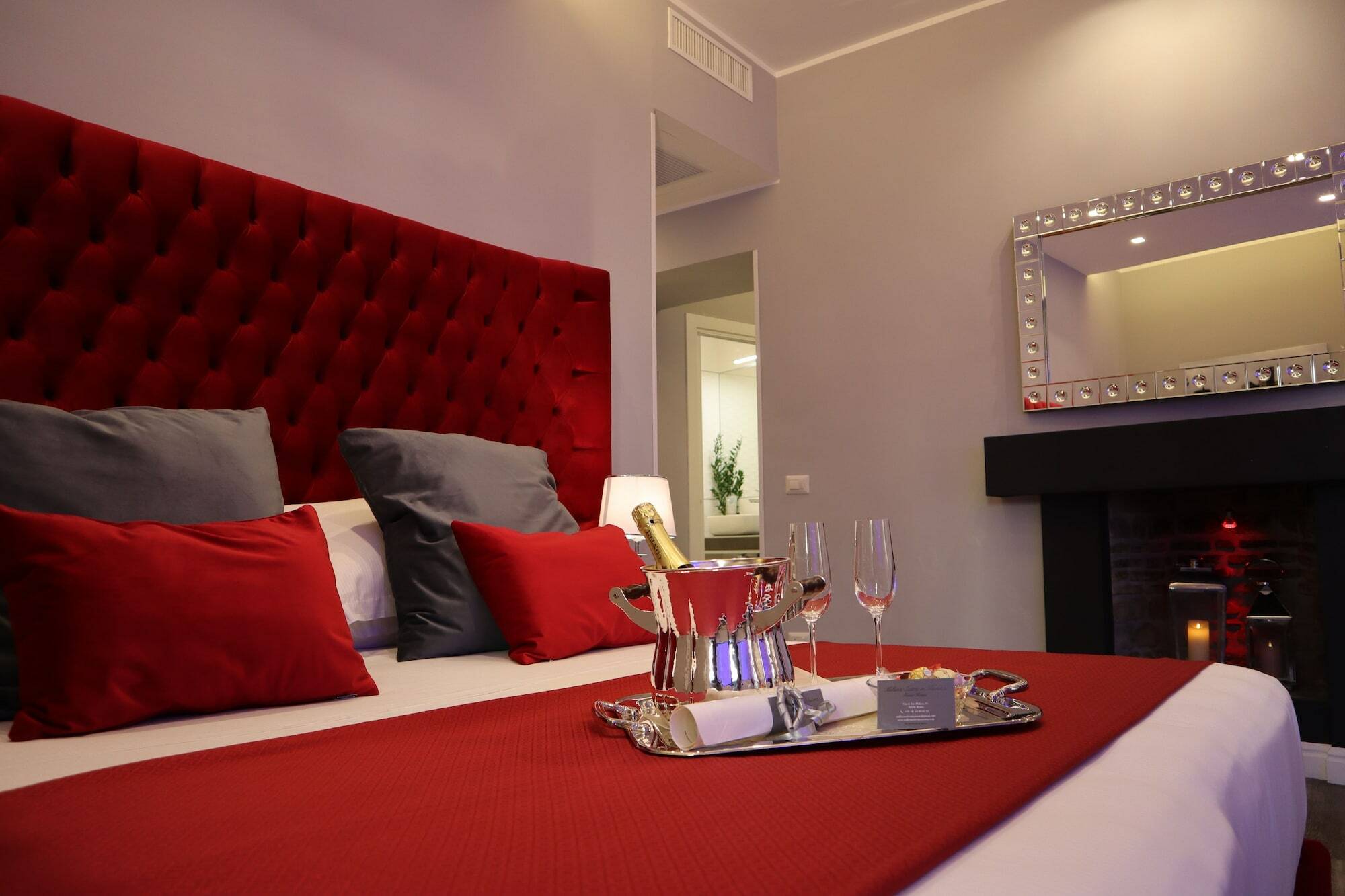 Millina Suites In Navona โรม ภายนอก รูปภาพ